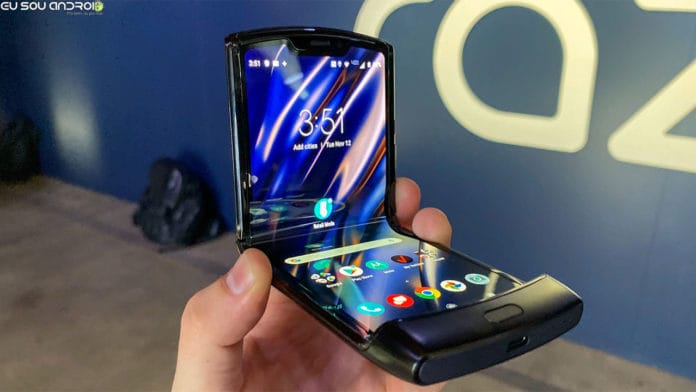 Transforme seu Celular num MOTO RAZR! Baixe já os aplicativos e papéis de parede exclusivos! capa